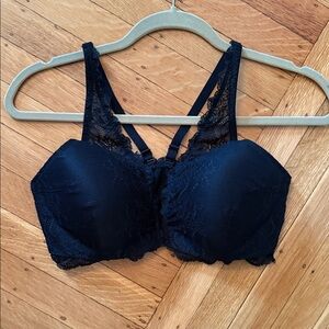 Spanx Undie-tectable® Wireless Bralette – Black, Size M, Lace Front Closure